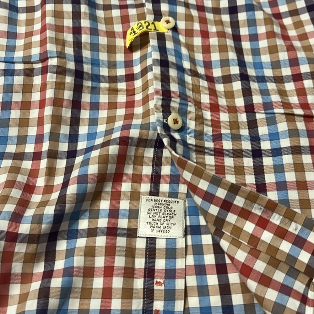 Peter Millar Button Down Size XL - Picture 3 of 7
